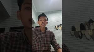 Kelebihan pada novel ini adalah penulis menggunakan bahsa yang mudah dimengerti dan banyak pelajaran hidup yang dapat diambil dari kisah hidup tokoh terutama tentang mimpi. Tugas Mata Kuliah Bahasa Indonesia Resensi Novel Perahu Kertas Youtube
