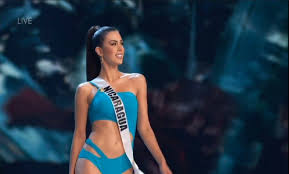 Faltan solo unas cuantas horas para que se lleve a cabo el miss universo 2019 y la belleza desborda entre las concursantes. Una Esplendida Adriana Paniagua En Trajes De Bano Y De Gala En Ronda Preliminar De Miss Universo El Nuevo Diario
