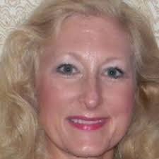 Linda Tavares's Instagram, Twitter & Facebook