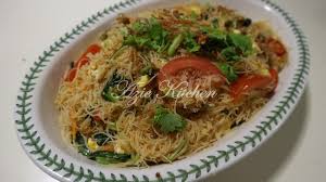 Recipe by nanyang kitchen 南洋小厨course: Mee Hoon Goreng Cili Kering Yang Sedap Azie Kitchen