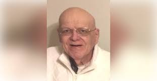 Robert Getz's Instagram, Twitter & Facebook