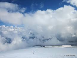 Vulcan periculos de colorat din dezastre categorie. Jurnal De Caucaz Spre Elbrus 3 Prima Data Pe Ghetari Si Emotia Dinaintea Varfului Razvan Pascu