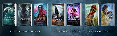 The sequel trilogy to the #1 new york times bestselling infernal devices trilogy. Amazon Com Chain Of Gold 1 The Last Hours 9781481431873 Clare Cassandra Books
