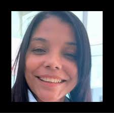 Pero que hiciste hombre😞 el tenia 62 ella 22 añitos de edad wao