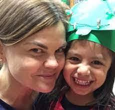 Veronica Padgett's Instagram, Twitter & Facebook