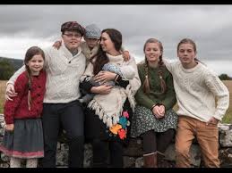 Hier gibt's alles über seine karriere und das große familienglück. O Come All Ye Faithful Angelo Kelly Family Youtube