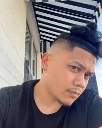 I must say! This is One of the cleanest haircuts I’ve ever gotten 💈 ✂️ ,  ., #arizona #phoenix #barber #ferdz #2023 #thoughts #selfie #haircuts  #cleancuts