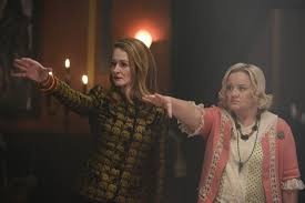 Browse 2,420 miranda otto stock photos and images available, or start a new search to explore more stock photos and images. Bild Zu Lucy Davis Bild Lucy Davis Miranda Otto Filmstarts De