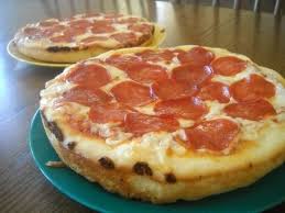 Pizza Hut Personal Pans Another Pinner Says This Is The Best Homemade Pizza I Ve Ever Eaten Food Recipes Eat