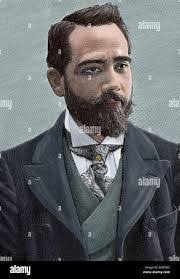 Richard Hatten's Instagram, Twitter & Facebook