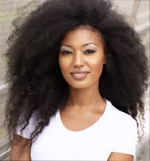 Lori Laing's Instagram, Twitter & Facebook