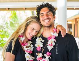 O casal gabriel medina e yasmin brunet estão nas ilhas maldivas, destino que vem sendo procurado pelas celebridades. Gabriel Medina E Yasmin Brunet Estao Casados Afirma Site Hardcore