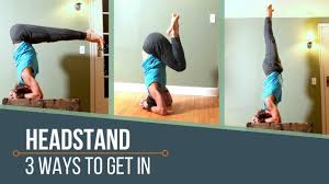 This is the headstand befor you do this get something soft on the floor for your head to go on otherwise you will hurt your head. Headstand 3 Ways In Theyogimatt