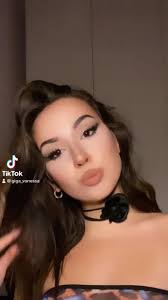 Video di Vanessa gigante (@giga_vanessa) con suono originale