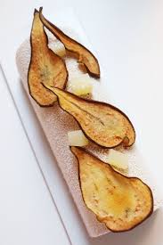 Buche Poire Caramel Recette De Noel Olivia Patisse Biscuit Chocolat Insert Poire Mousse Carame Recette Dessert Noel Biscuit Chocolat Recettes De Cuisine