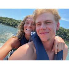 Halle Grace Johnson and Cade Thomas Demro's Wedding Website