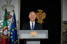 Por el lapso de sesenta días calendarios para que se ejecuten medidas y acciones de excepción, inmediatas y necesarias de respuesta y rehabilitac. Novo Estado De Emergencia Marcelo Quer Desconfinamento Por Fases E Com Matriz De Risco Renascenca