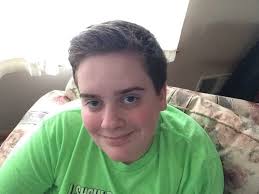 Elizabeth Marks (@lizmarks94)