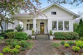 Atlanta Ga Real Estate Atlanta Homes For Sale Realtor Com Atlanta Houses For Sale Bungalow Exterior Exterior House Renovation