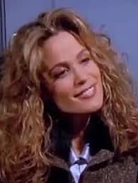 Must be getting ready for a hot date tonight, what with that string of  diamonds 'round her neck...😉