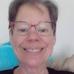 Linda Knipe's Instagram, Twitter & Facebook