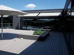 Splitterfrei Und Rutschfeste Graue Premium Wpc Dielen Terrassengestaltung Im Freien Moderne Terrassen