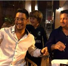 La desaparición de la madre de luis miguel, marcela basteri, volvió a las portadas de los medios del espectáculo luego de que a través de su cuenta de instagram, compartió fotos inéditas de marcela. Pin De Maurin En Luis Miguel Fotos Luis Luis Miguel Joven Luis Miguel Nino