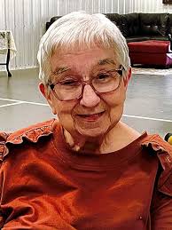 Elizabeth Prow's Instagram, Twitter & Facebook