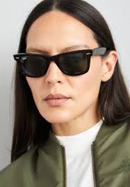 Original Wayfarer Classic Retro Wayfarer Sunglasses Vintage Transparent  Green Frame Light Green Polarized Lens Full