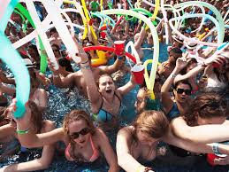 The beach and pool parties were undoubtedly the best part of spring break. 10 Amazing Resorts For A Wild Spring Break In Cancun 2020