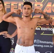 Michael Nascimento ("Maycon")