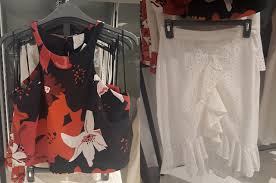 Aproveite também 10% de desconto na sua primeira compra, utilize o cupom app10! Tofu Colorido Achados Fashion Renner