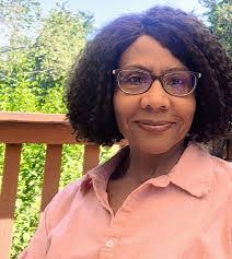 Renee Scott's Instagram, Twitter & Facebook