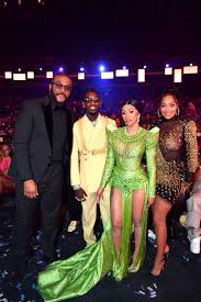 Con el entrenamiento y su nivel ha logrado mejorar esto considerablemente. Tyler Perry Offset Cardi B And La La Anthony Lala Anthony Cardi B Cardi B Photos