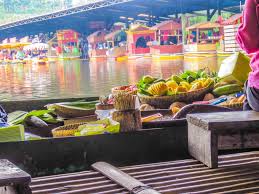 Masuk untuk mendapatkan info terbaru tentang trip dan mengirim pesan ke wisatawan lain. Puas Jalan Jalan Cantik Di Floating Market Lembang