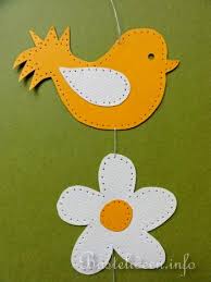 Nicht nur kinder haben spass an dieser farbenfrohen fensterdekoration. Basteln Mit Kindern Sommer Fensterbild Vogel Und Blume