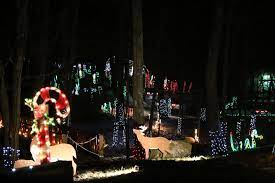 This is a really nice christmas light display to visit with the family. Clinton Christmas Light Up Celebration Holiday Drive Through In Western Allegheny County Interesting Pennsylvania And Beyond