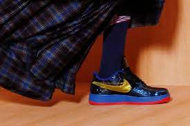 Maybe you would like to learn more about one of these? Louis Vuitton X Nike Die Air Force 1 Kooperation Ist Die Uberraschung Der Fashion Week Gq Germany