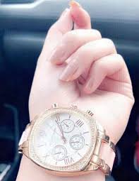 Ask anything you want to learn about hatoo by getting answers on askfm. Stylish Watch Dpz Girl Hand Pic Girls Hand Luxury Women Fashion