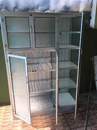 Harga (khusus bogor) rak piring kaca keramik 3 pintu mc gambar belakang plat. Rak Piring Kaca Kitchen Appliances Di Carousell