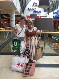 Die stadt schwandorf ist der lebendige und urbane mittelpunkt der aufstrebenden tourismusregion oberpfälzer seenland. Personal Shopping Regensburg Fur Sie Und Ihn