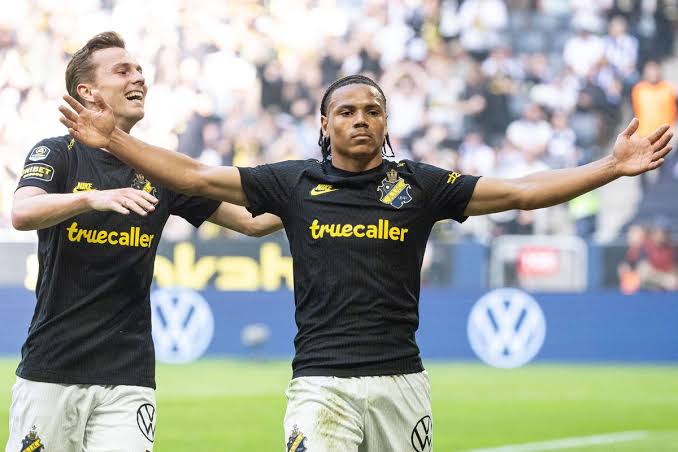 Sources: Arsenal target 1.85m tall attacker as “project signing” amid Chelsea interest