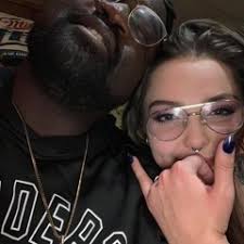 Stream Ronnie Summers music