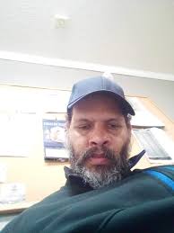 Who is Rob Lowe + his sobriety journey He's been sober since 1990, that's  over 34 years sober. He's said his road to recovery wasn't one big leap but  many “wake-up calls,”