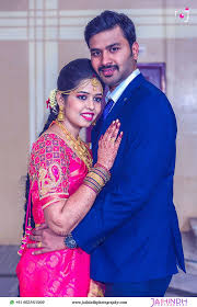 The morning of your wedding will be packed with nerves and excitement. Pin On Photo Shoot Marriage