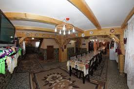 Inregistrat din data 14 mai 2019. Revelion 2018 Maramures Pensiunea Sub Cetate La Matei 3 Sejur Romaniantourism Ro