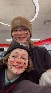 Allen Hargett's Instagram, Twitter & Facebook