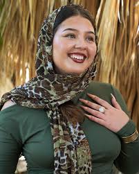 Goddess (noun) • a female deity Working