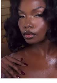 Queen of the Vamps: Maraschino Nail Glam