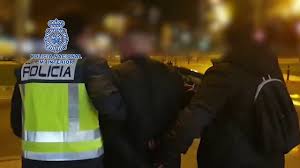 La dirección de sanidad presenta a todos los usuarios del subsistema de salud de la policía nacional el directorio de establecimientos de. To Eftersogte Fra Danmark Anholdt Spanien I Dag
